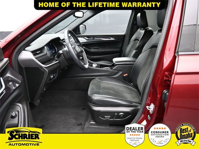 Used 2021 Jeep Grand Cherokee L Laredo image 12