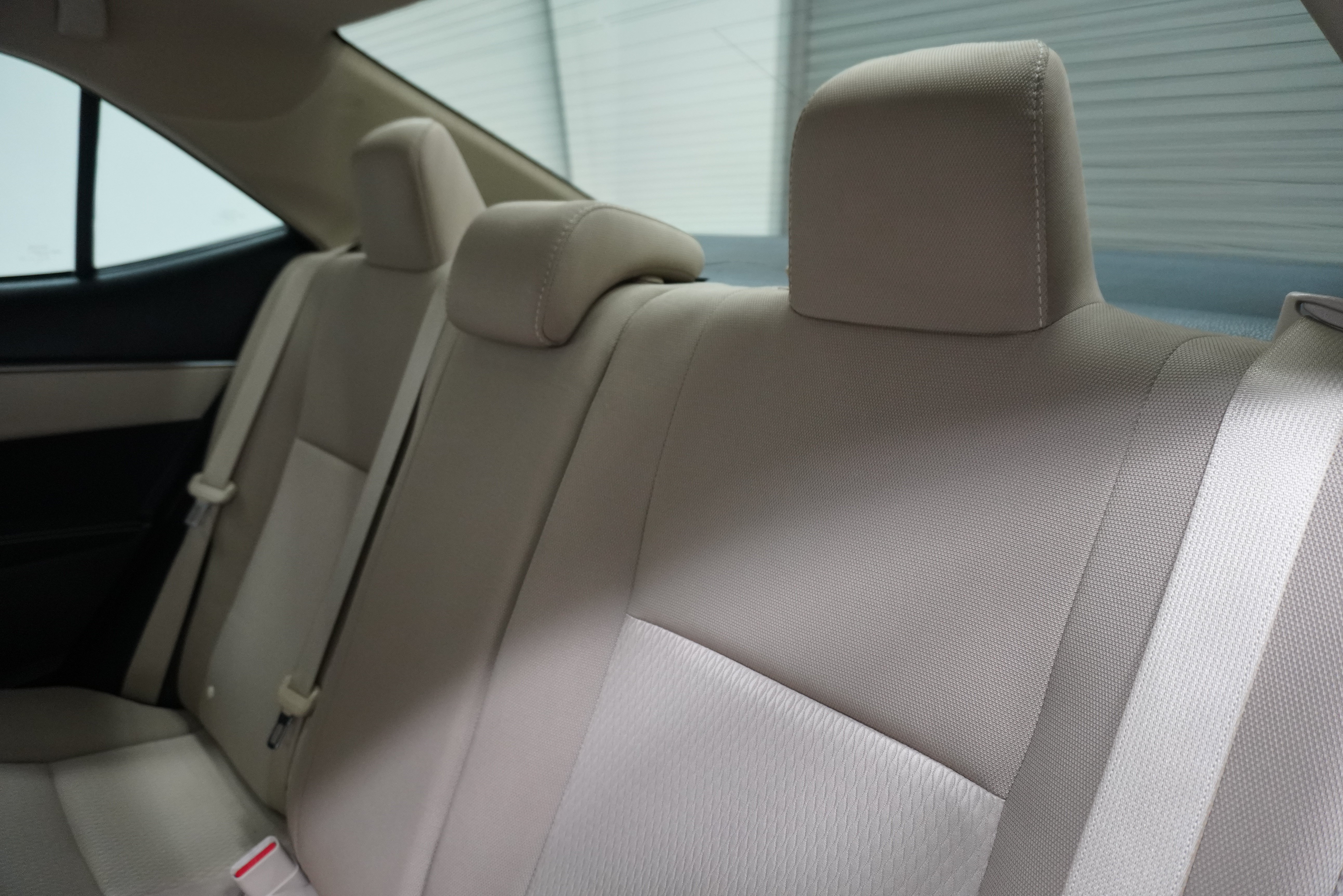 Used 2014 Toyota Corolla LE FWD image 13