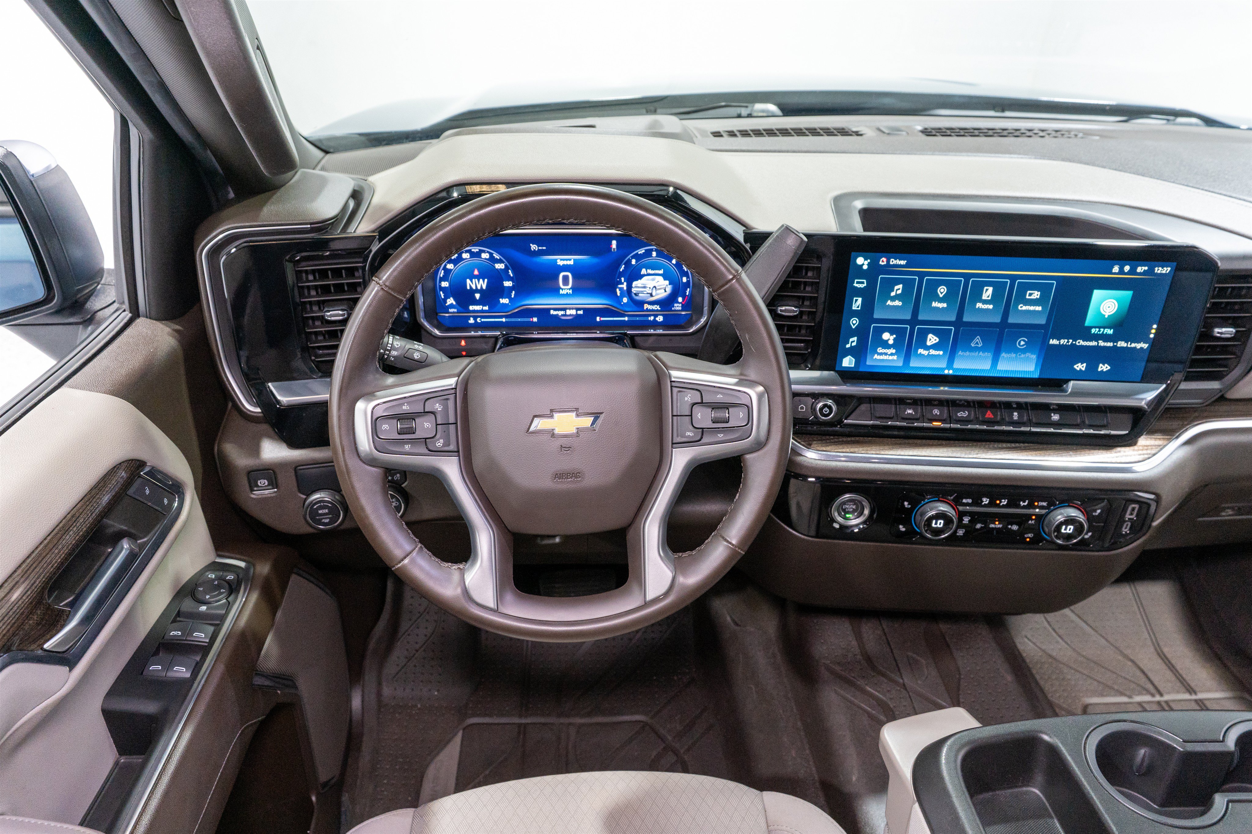Used 2024 Chevrolet Silverado 1500 LT RWD image 12