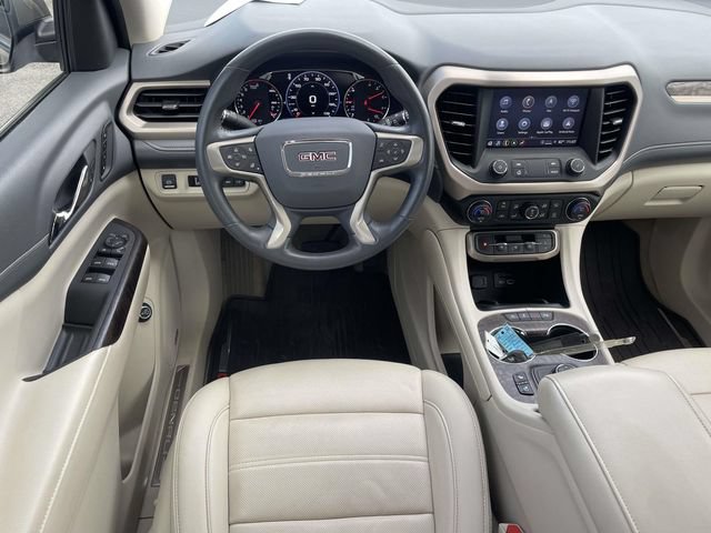 Certified 2022 GMC Acadia Denali w/ Denali Ultimate Package AWD/4WD image 11