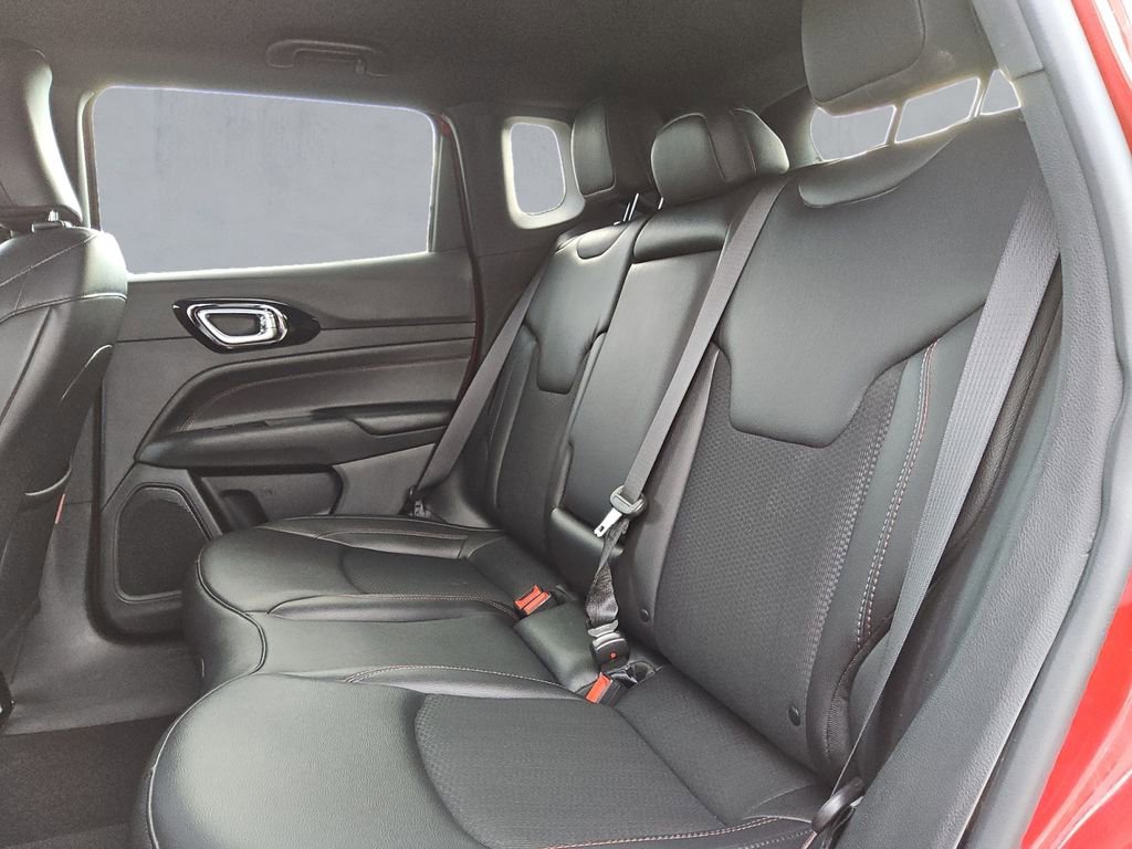 Used 2026 Jeep Compass Trailhawk image 13