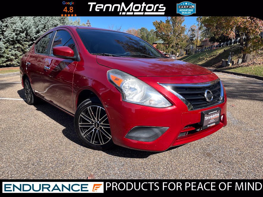 Used 2015 Nissan Versa SV FWD image 3