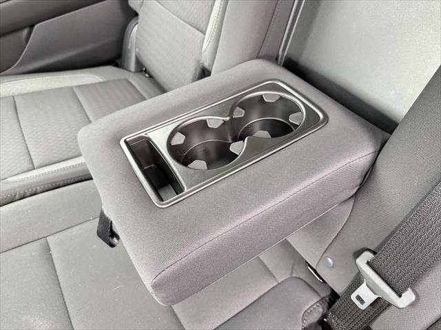 Used 2025 Chevrolet Suburban LS image 14