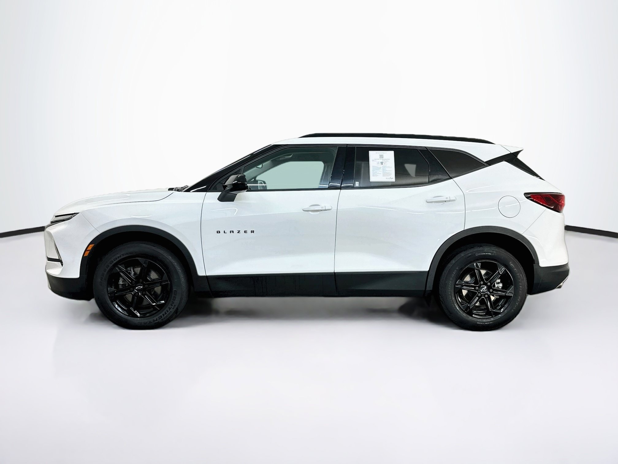 Used 2023 Chevrolet Blazer LT w/ Convenience Package AWD/4WD image 4