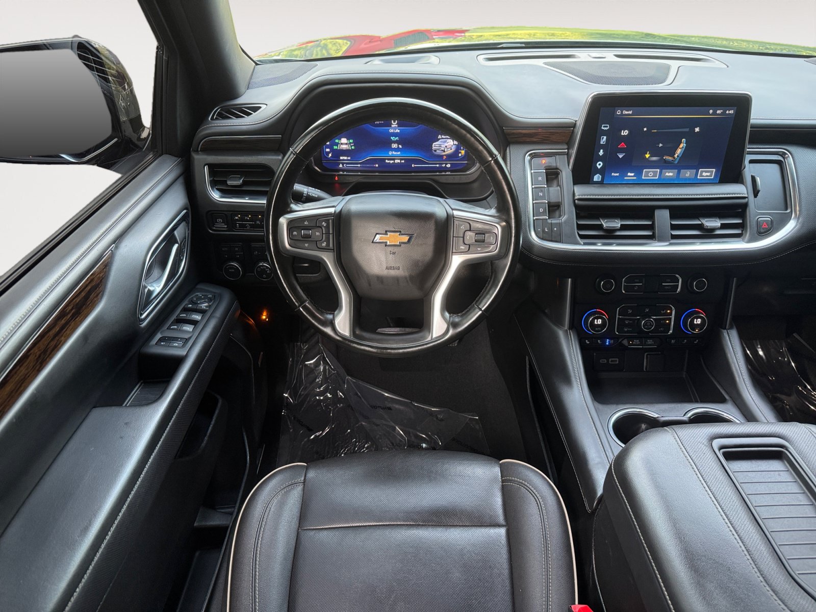 Used 2023 Chevrolet Suburban Premier AWD/4WD image 10