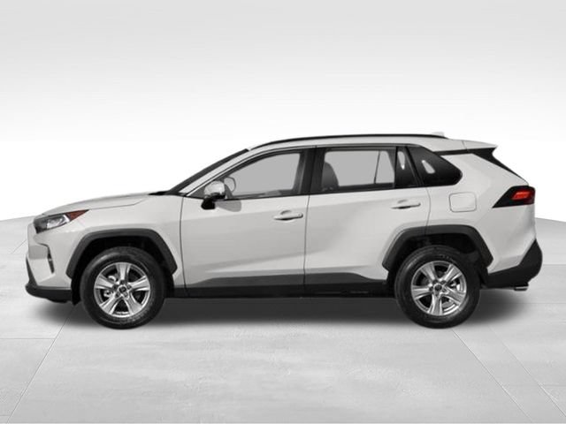 Used 2020 Toyota RAV4 XLE w/ Convenience Package FWD image 36