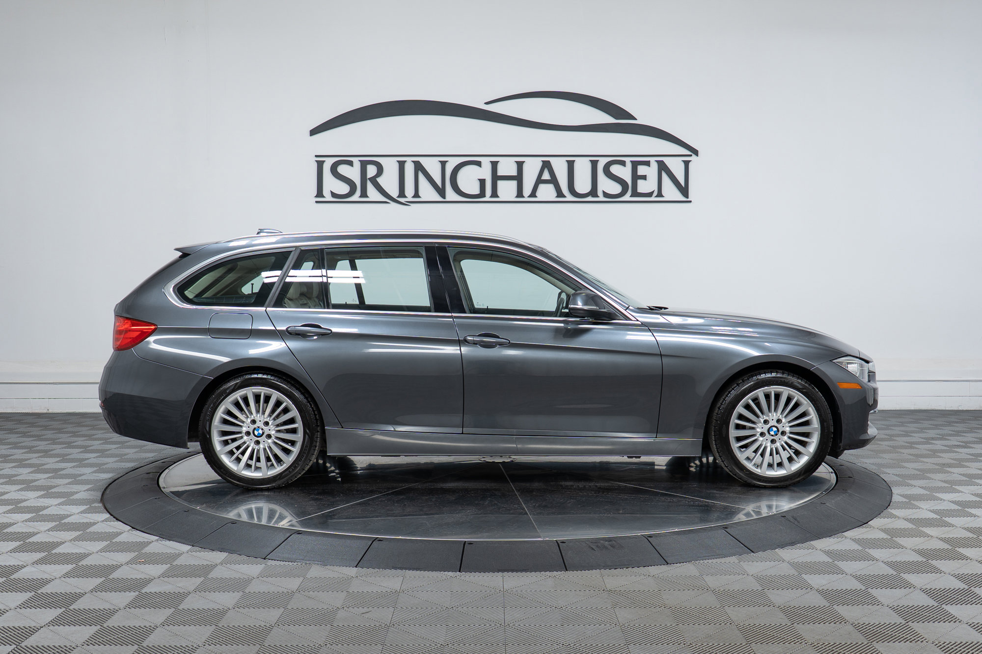 Used 2015 BMW 328i xDrive Wagon image 4