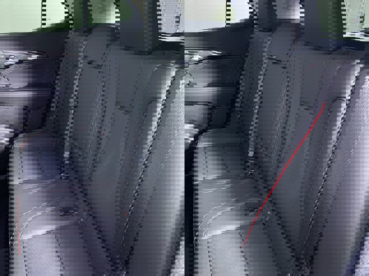 Certified 2023 Buick Envision Essence w/ Sport Touring Package image 13