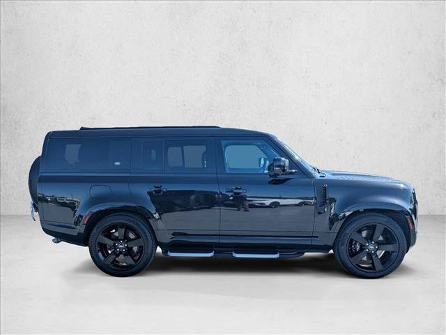 Certified 2024 Land Rover Defender 130 V8 AWD/4WD image 4