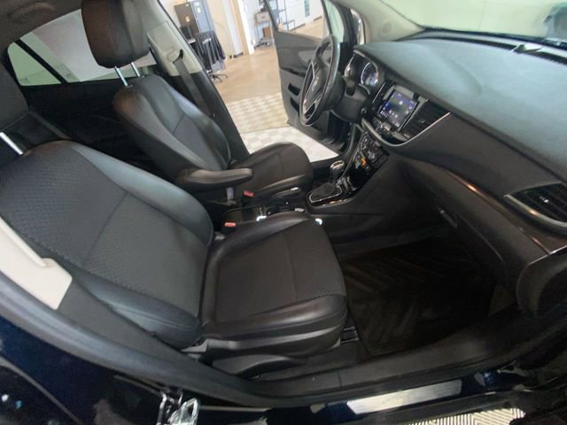 Used 2022 Buick Encore Preferred w/ Safety Package II AWD/4WD image 38