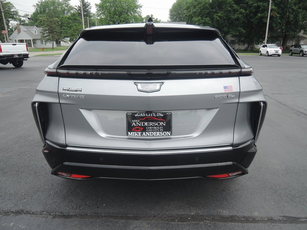 Used 2024 Cadillac Lyriq Luxury w/ LPO, Floor Liner Package image 9