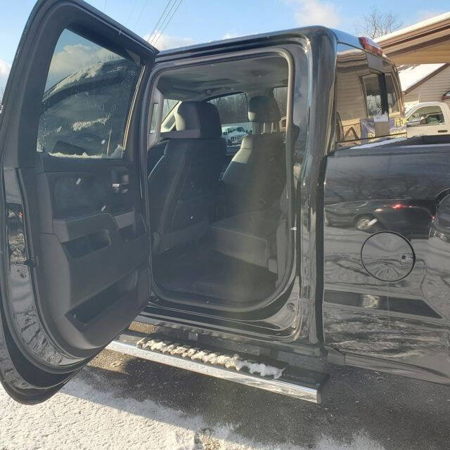 Used 2017 Chevrolet Silverado 3500 LTZ w/ Duramax Plus Package AWD/4WD image 38
