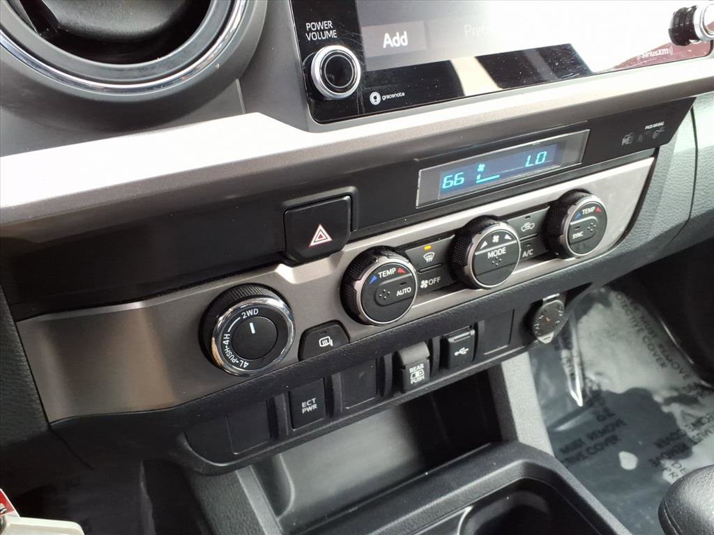 Certified 2022 Toyota Tacoma SR5 AWD/4WD image 16