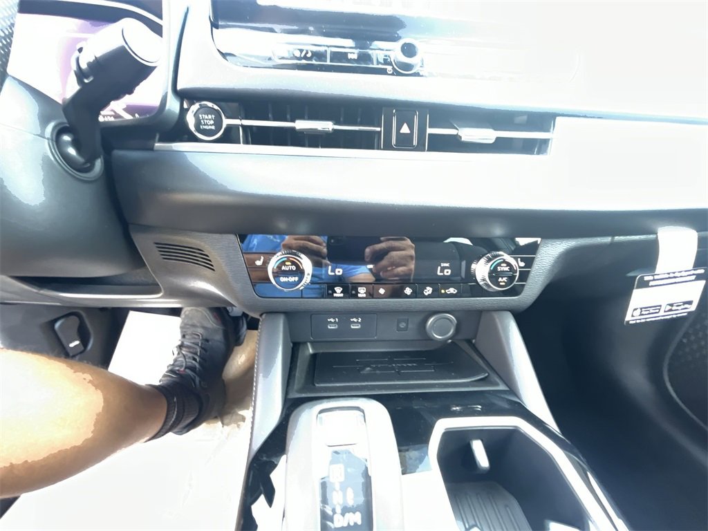 New 2025 Mitsubishi Outlander SE image 19