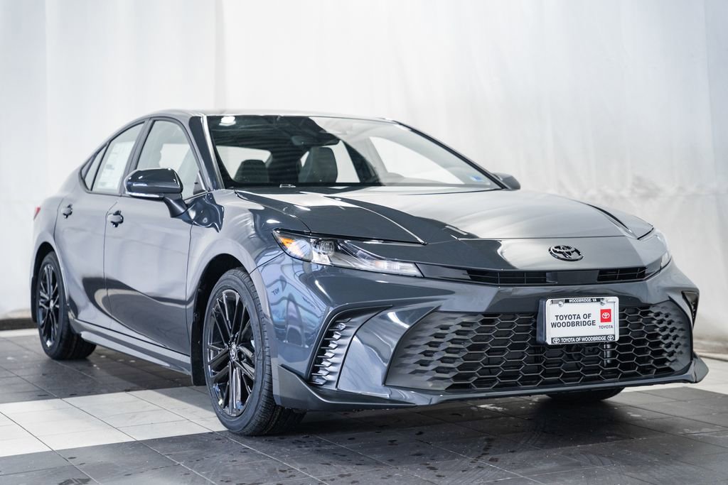 New 2026 Toyota Camry SE image 1