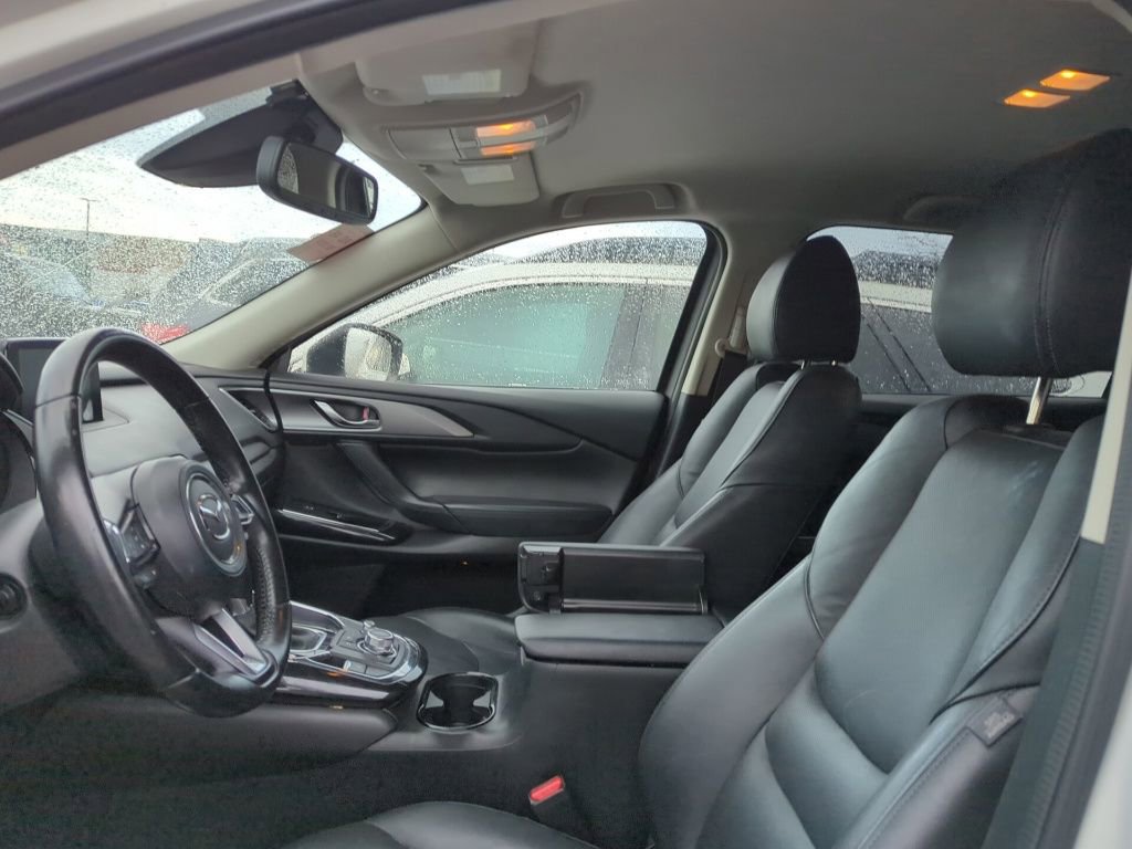 Used 2018 MAZDA CX-9 Touring image 6