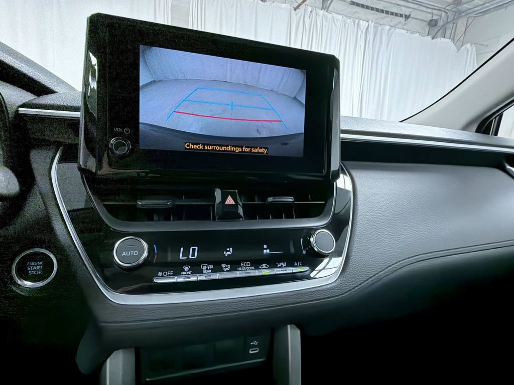 Certified 2023 Toyota Corolla Cross LE w/ Moonroof Package AWD/4WD image 22