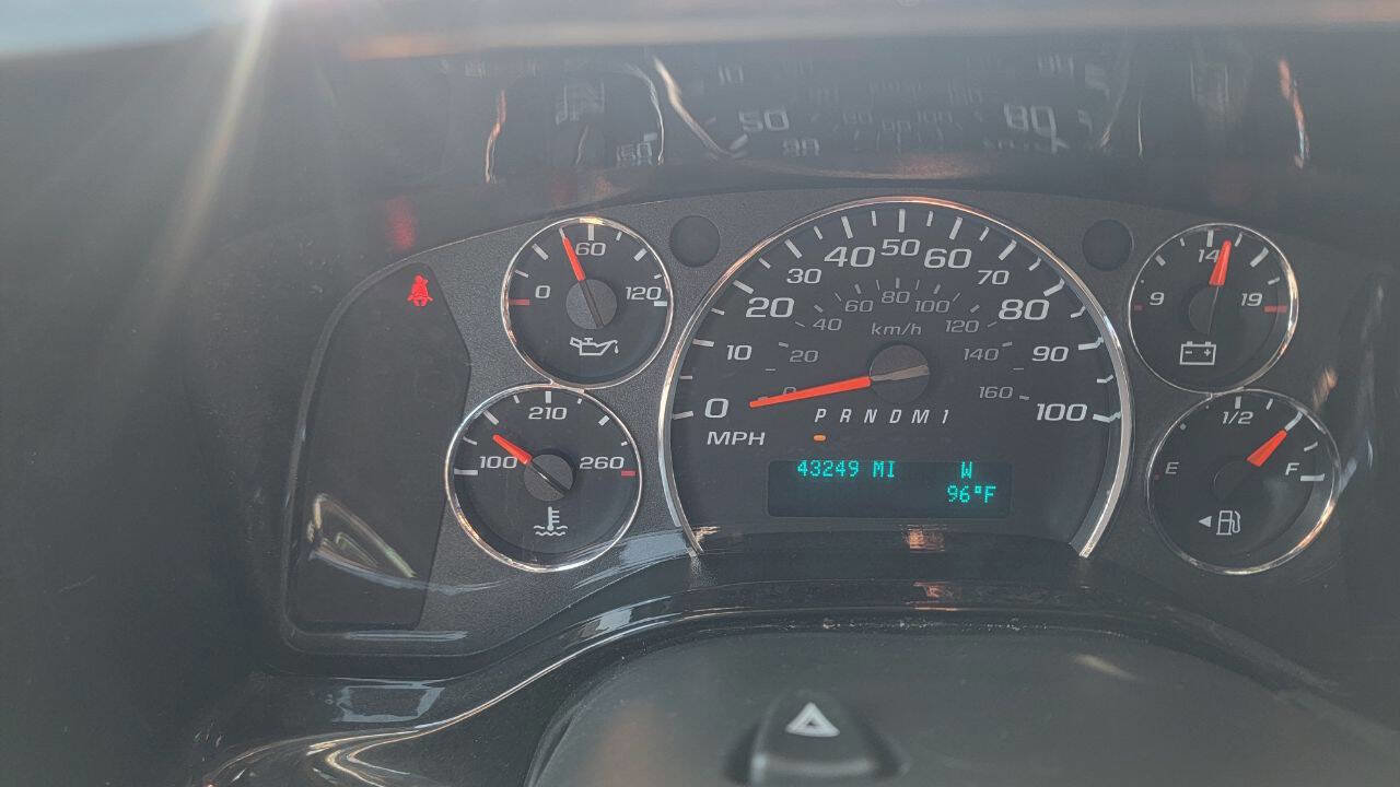 Used 2021 GMC Savana 2500 2500 3dr Cargo Van w/ Enhanced Convenience Package image 8