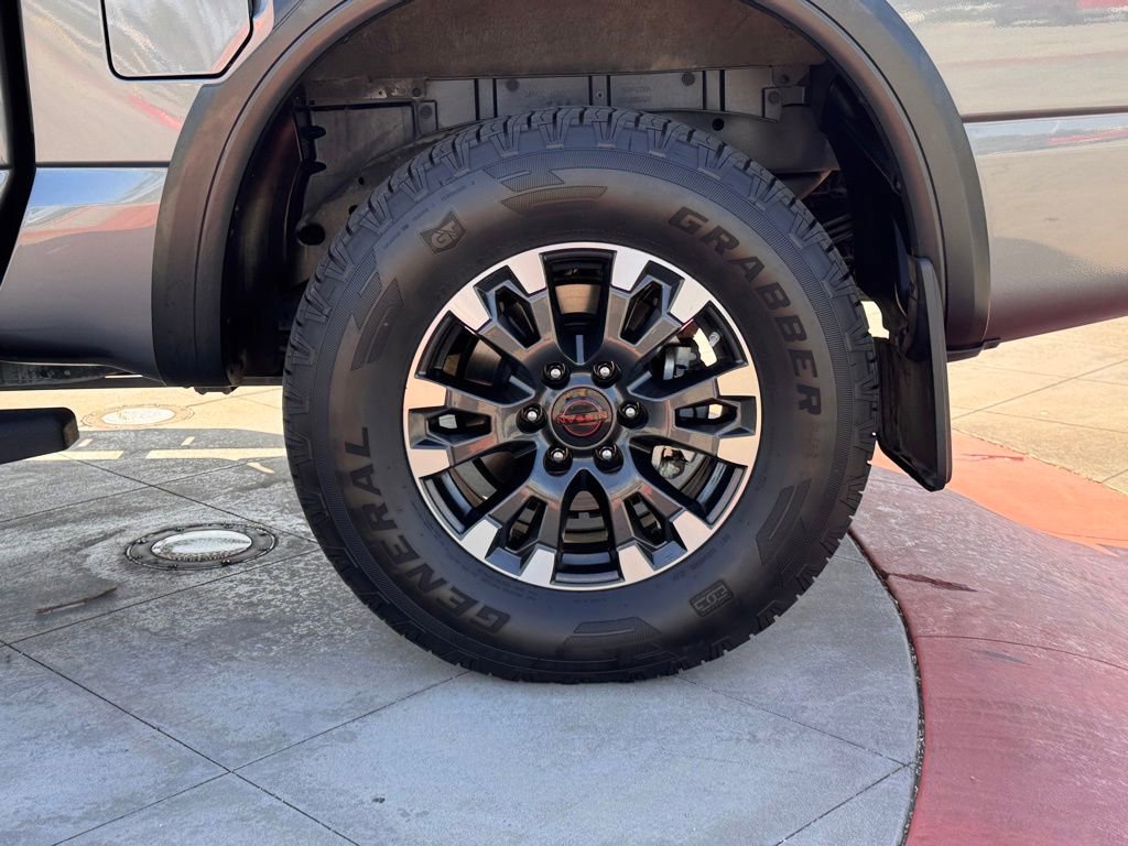 Certified 2023 Nissan Titan PRO-4X w/ Pro-4x Convenience Package AWD/4WD image 10