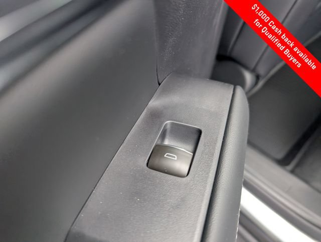 New 2026 GMC Terrain Denali w/ LPO, Black Badging Package AWD/4WD image 11