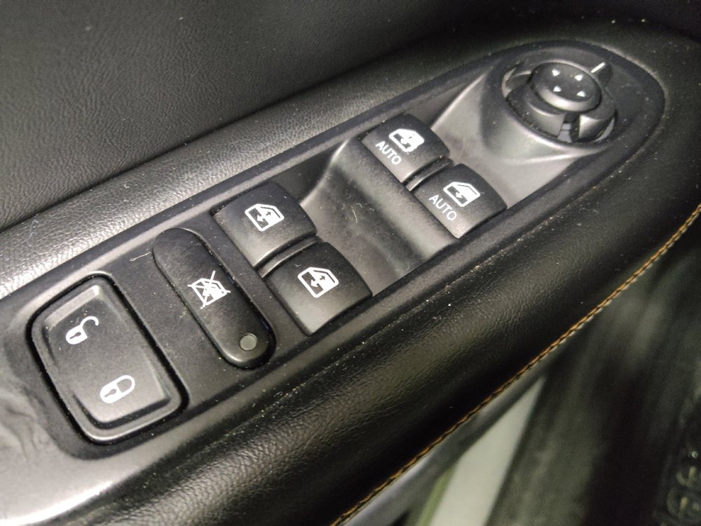 Used 2020 Jeep Compass Latitude w/ Popular Equipment Group image 27