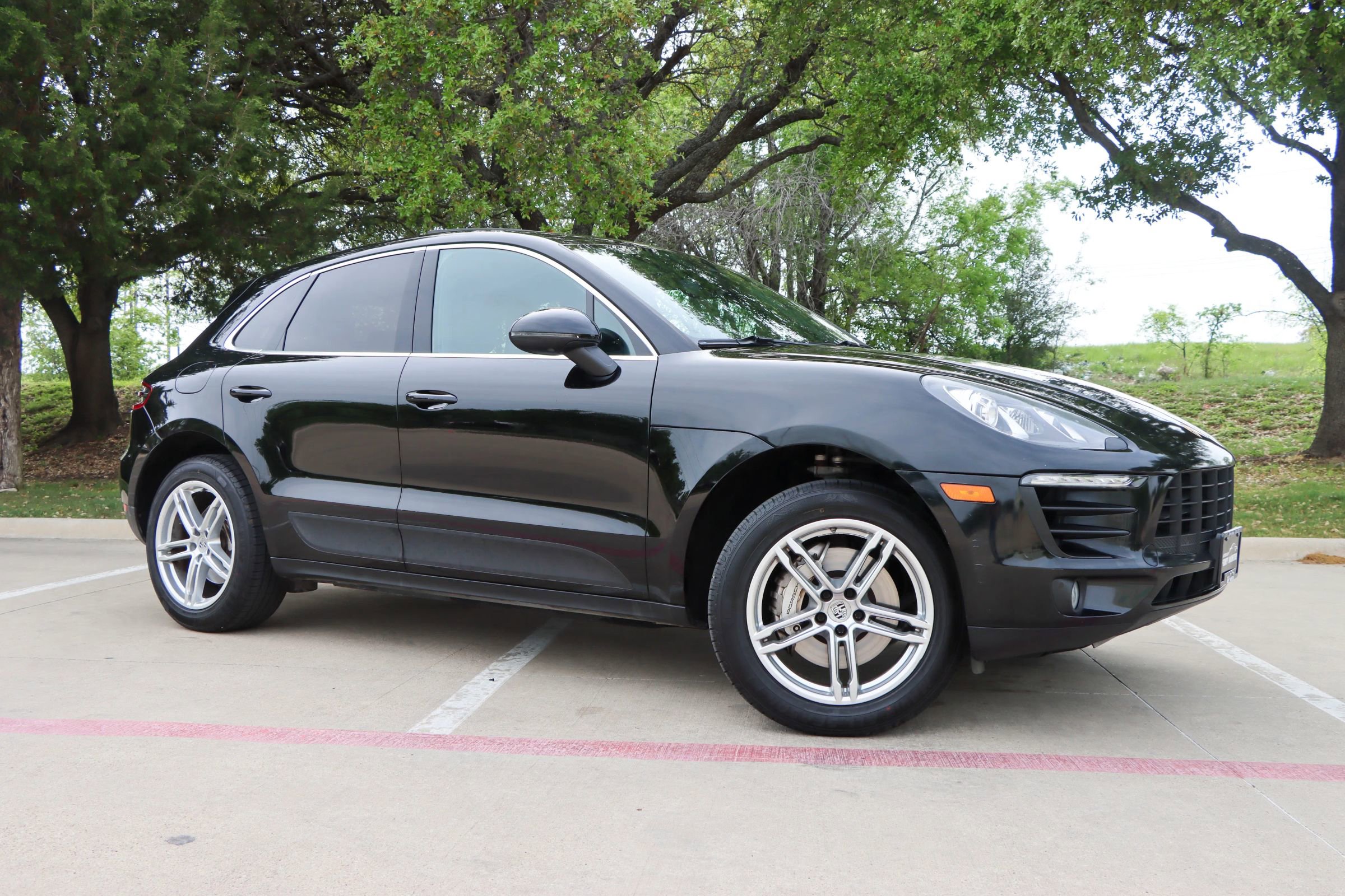 Used 2017 Porsche Macan S image 1