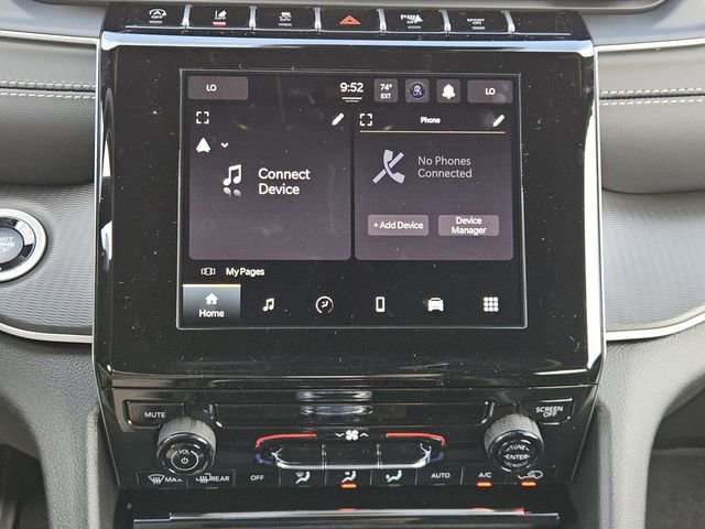 New 2025 Jeep Grand Cherokee L Laredo image 13