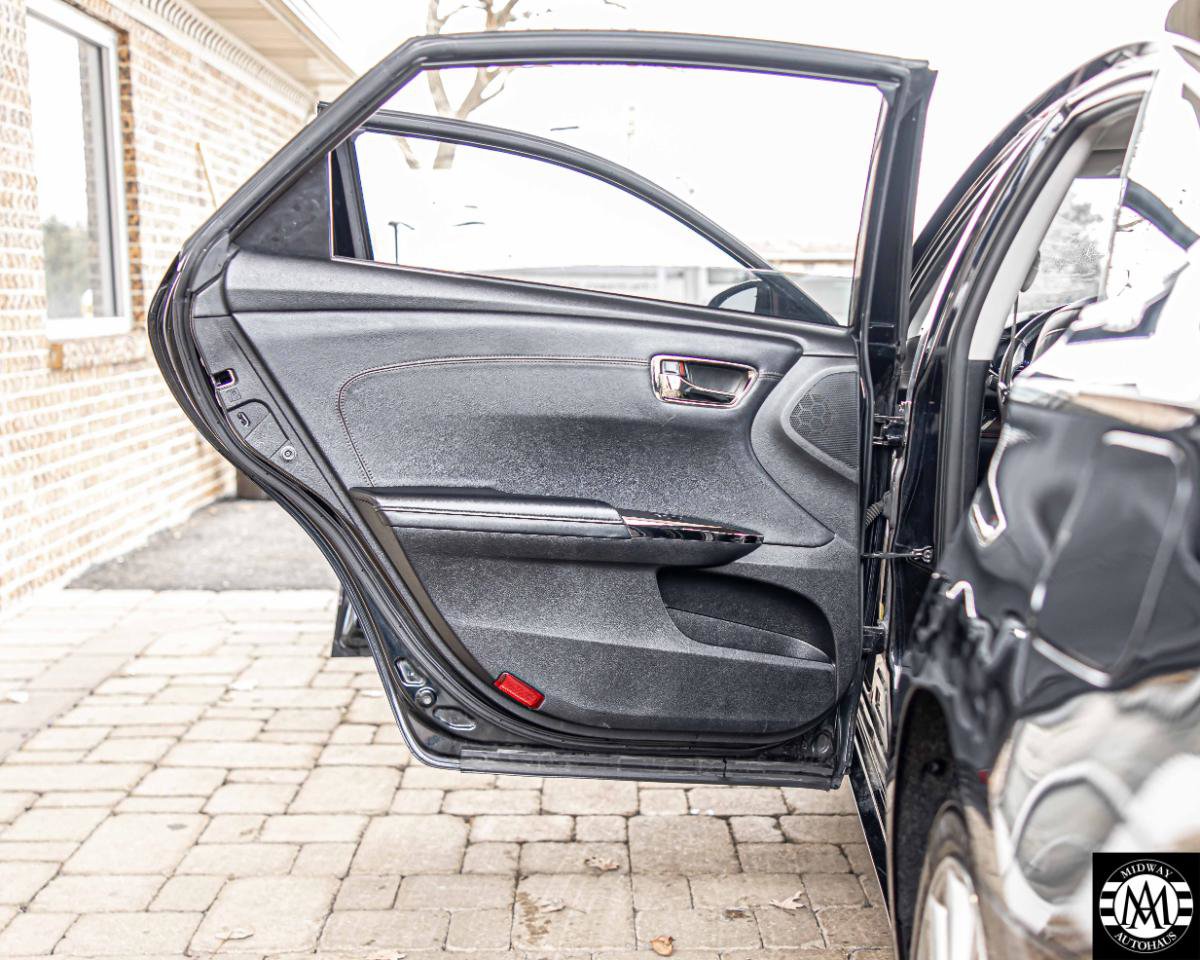 Used 2014 Toyota Avalon XLE Touring image 32