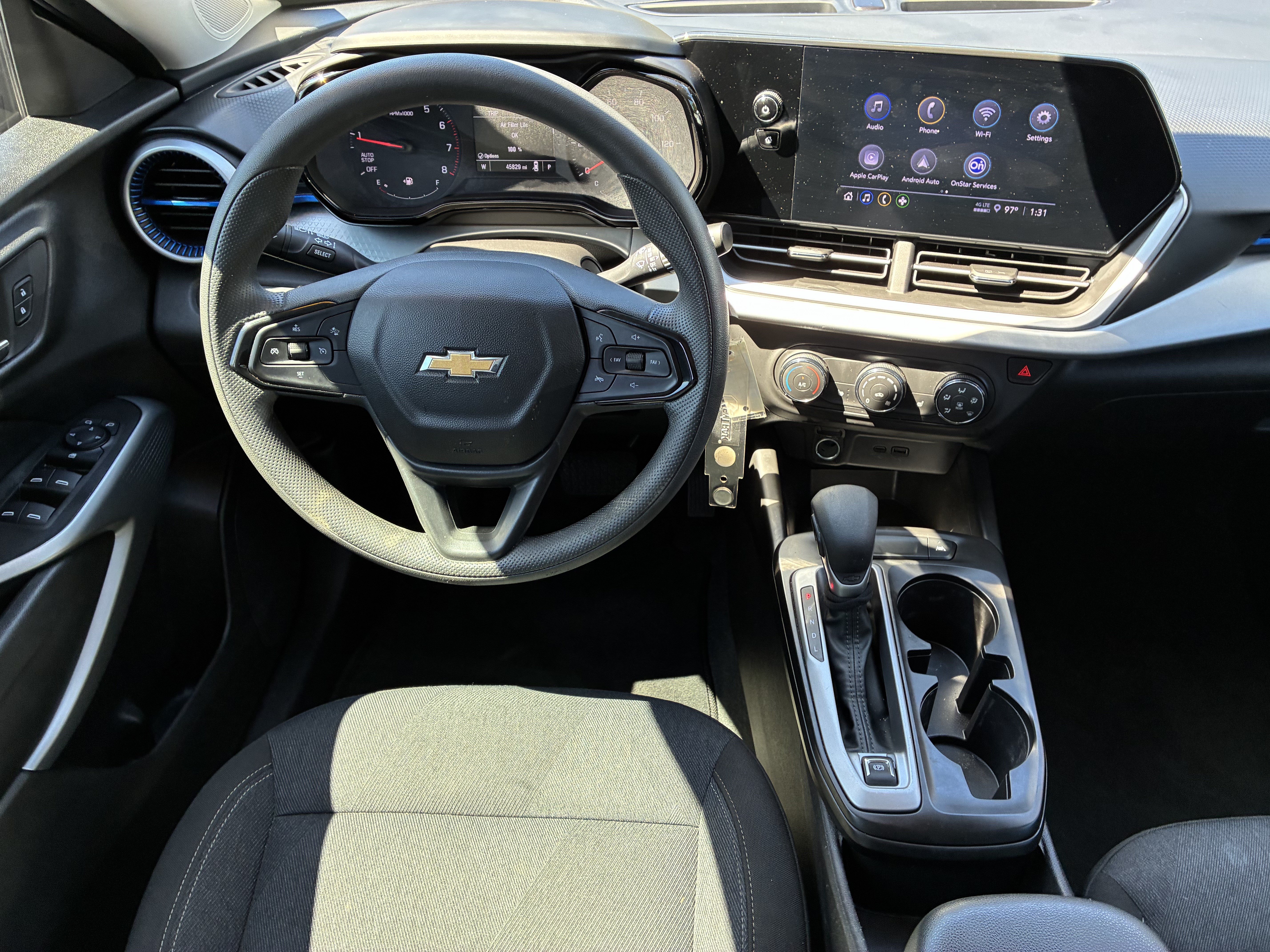 Used 2025 Chevrolet Trax LS w/ LS Convenience Package FWD image 19
