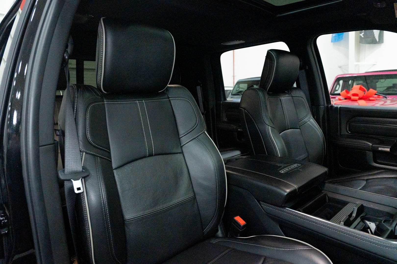 Used 2020 RAM 3500 Limited AWD/4WD image 47