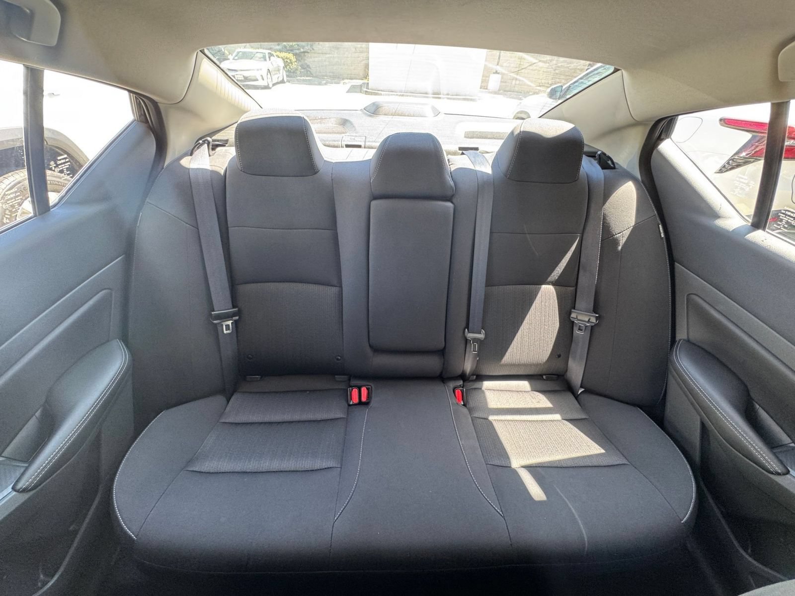 Used 2025 Nissan Altima 2.5 SV FWD image 39