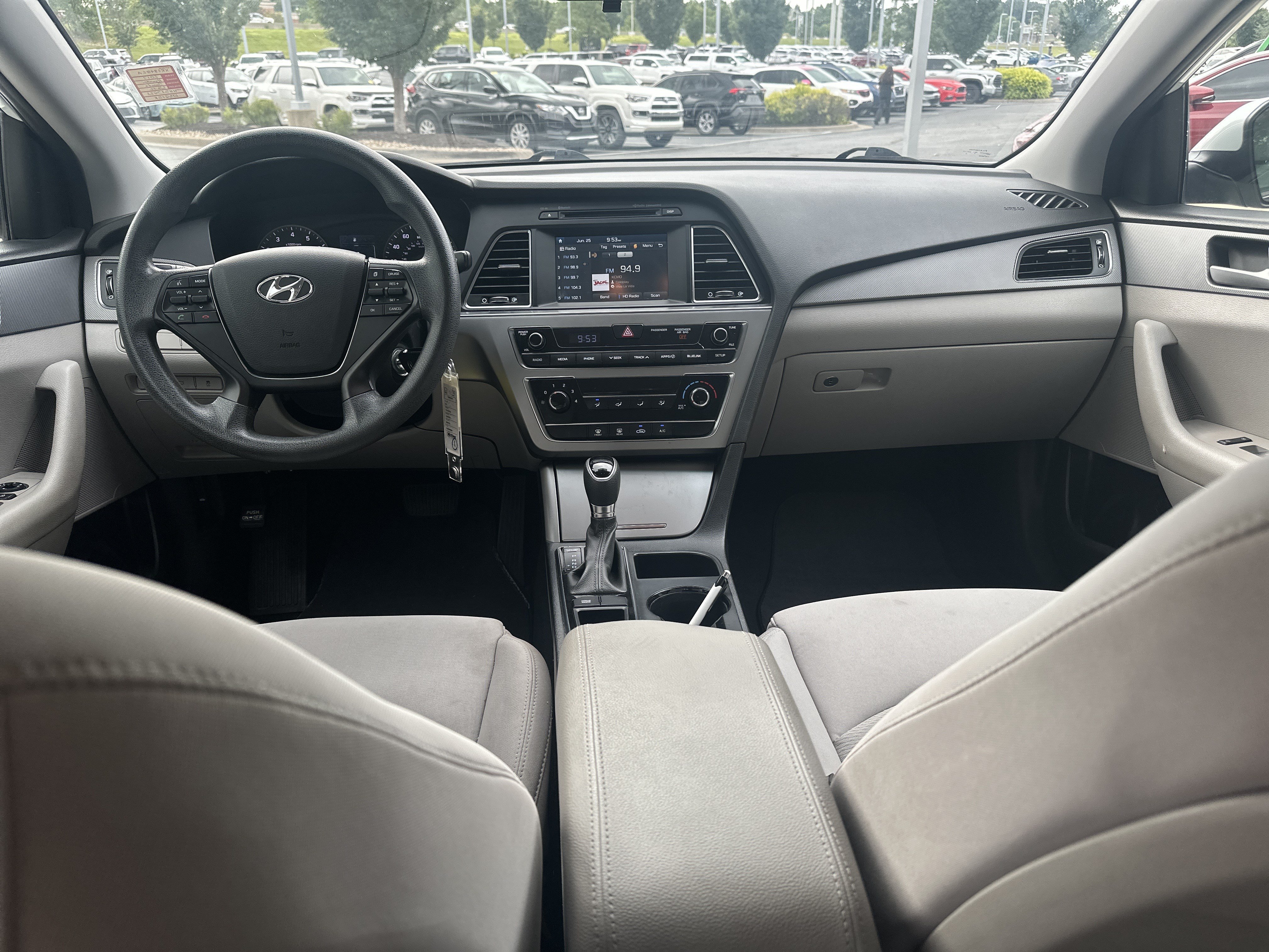 Used 2017 Hyundai Sonata SE FWD image 24