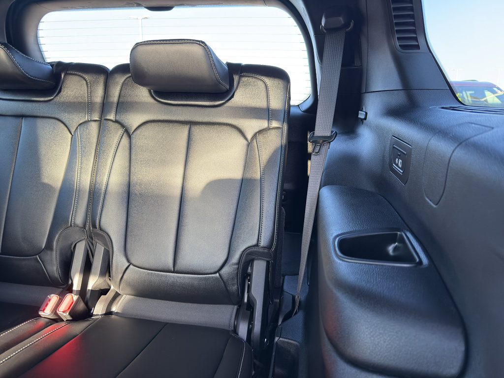 Used 2024 Jeep Grand Cherokee L Limited image 37