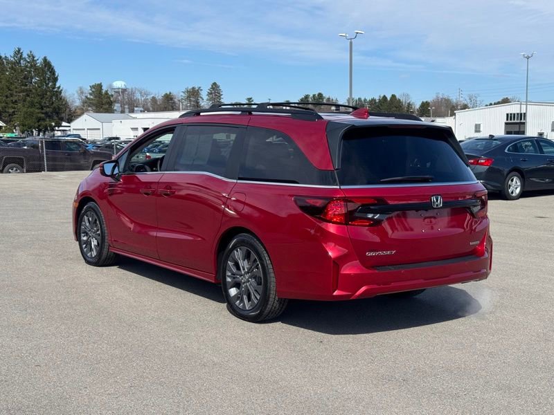 Used 2025 Honda Odyssey Touring image 5
