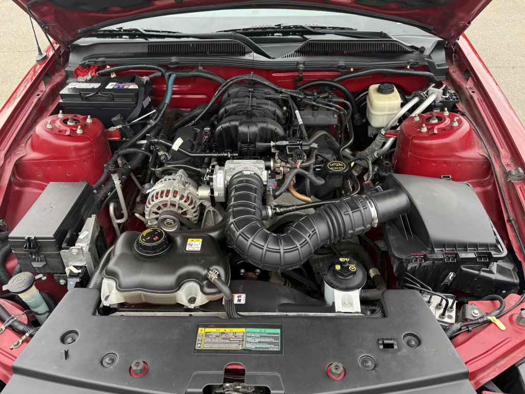 Used 2008 Ford Mustang Premium RWD image 34