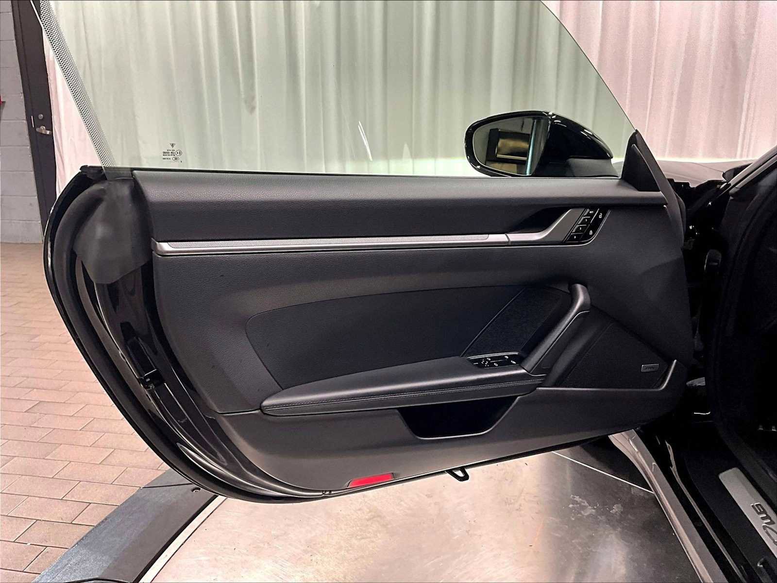 Used 2020 Porsche 911 Carrera image 24