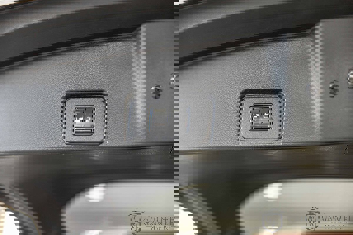 Used 2022 Nissan Rogue Platinum w/ Head-Up Display Package image 17