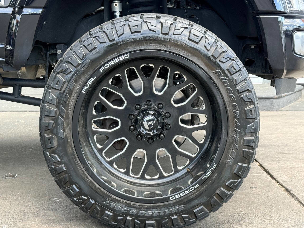 Used 2023 Ford F450 Platinum w/ FX4 Off-Road Package AWD/4WD image 14