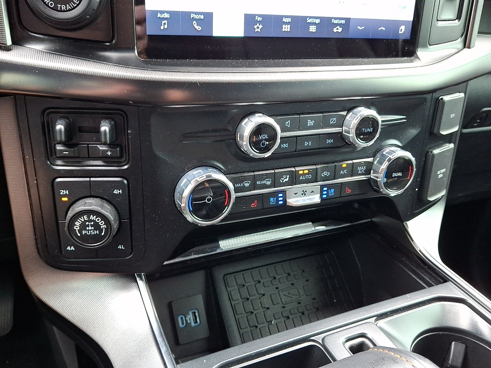 Used 2023 Ford F150 Platinum w/ Equipment Group 701A High AWD/4WD image 18