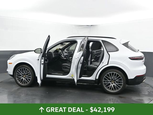 Used 2022 Porsche Cayenne image 56