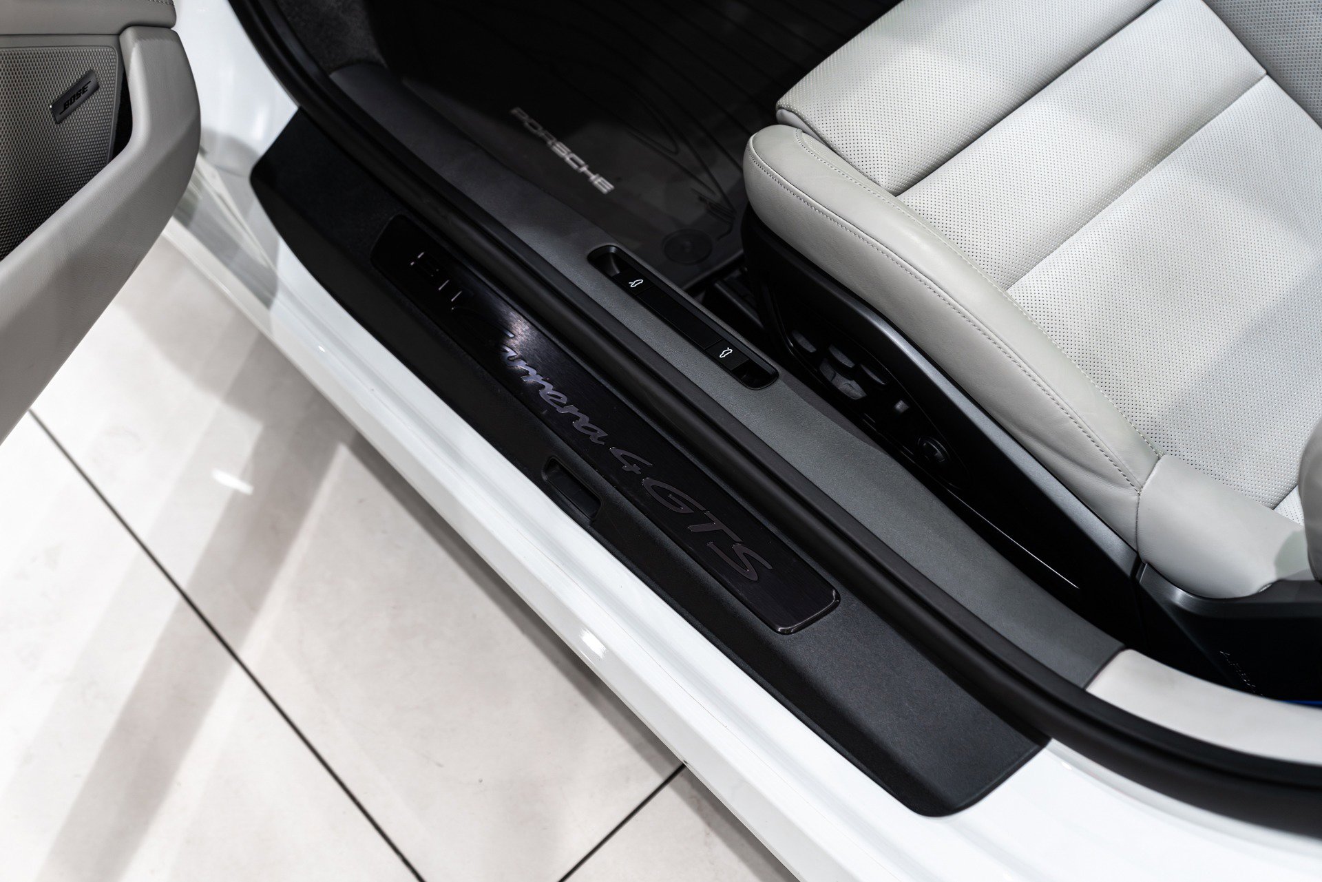 Used 2024 Porsche 911 Carrera 4 GTS image 33