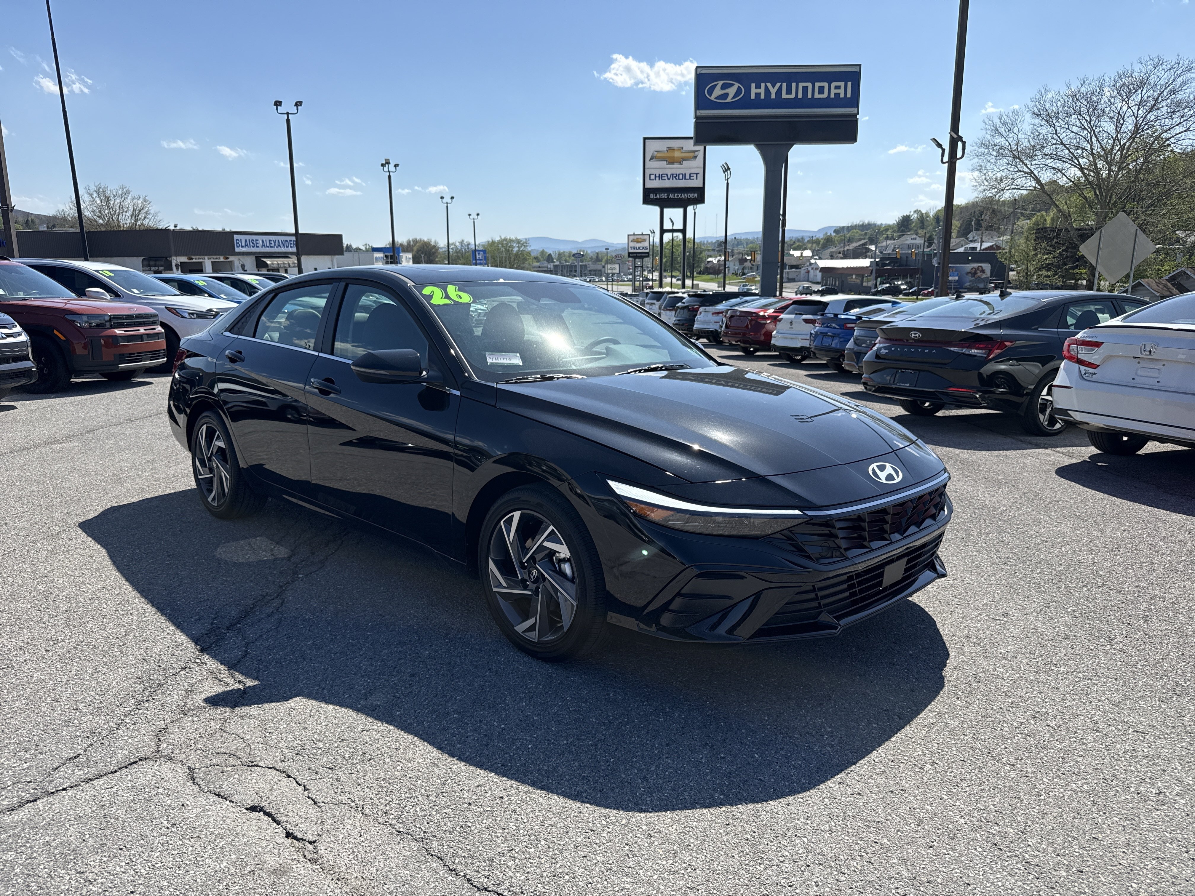New 2026 Hyundai Elantra Limited FWD video 1