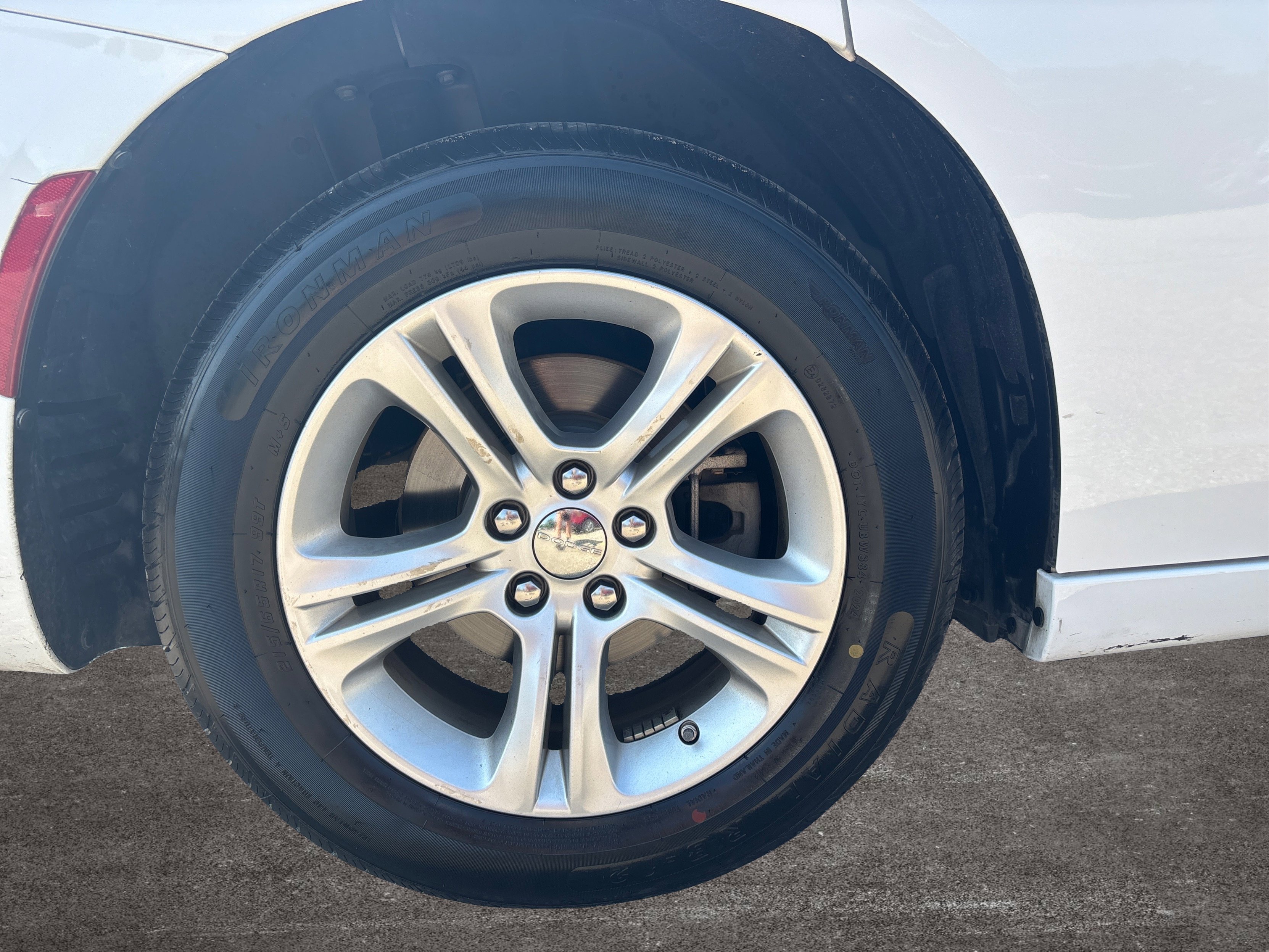 Used 2023 Dodge Charger SXT image 35