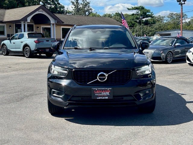 Used 2020 Volvo XC40 T5 R-Design AWD/4WD image 2