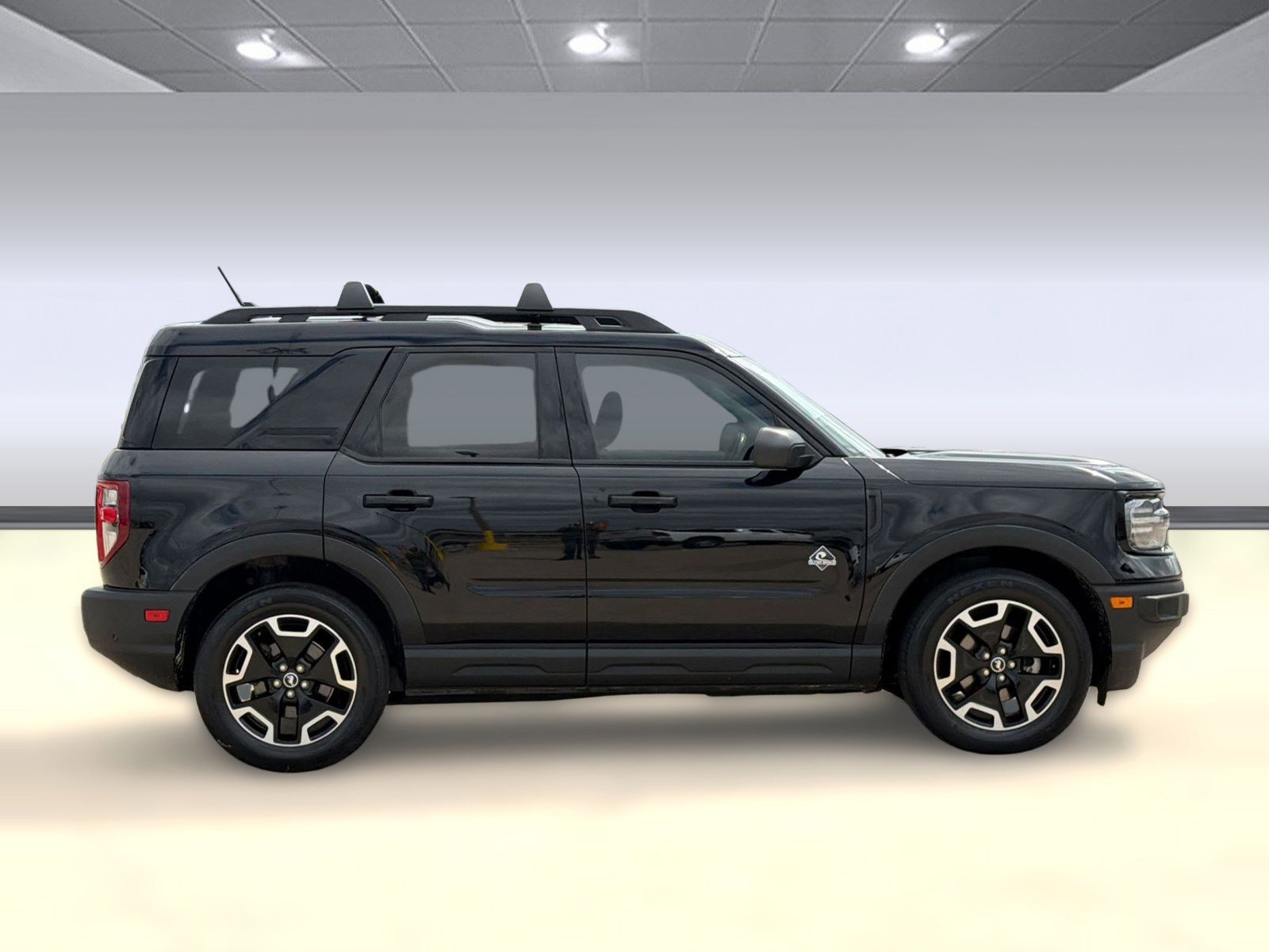 Used 2023 Ford Bronco Sport Outer Banks w/ Tech Package image 8