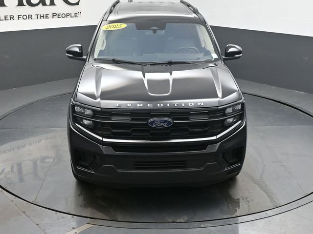 Used 2025 Ford Expedition Active AWD/4WD image 63