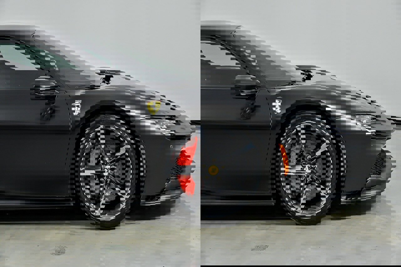 Used 2022 Ferrari SF90 Stradale image 15