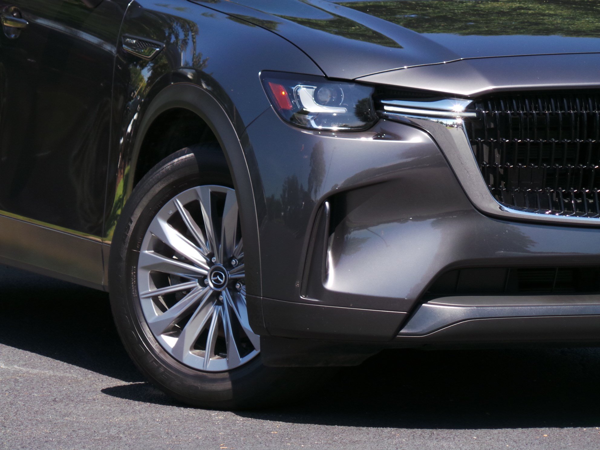 Certified 2024 MAZDA CX-90 Plug-In Hybrid w/ Preferred AWD/4WD image 23