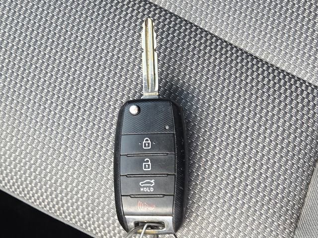 Used 2018 Kia Forte LX FWD image 31