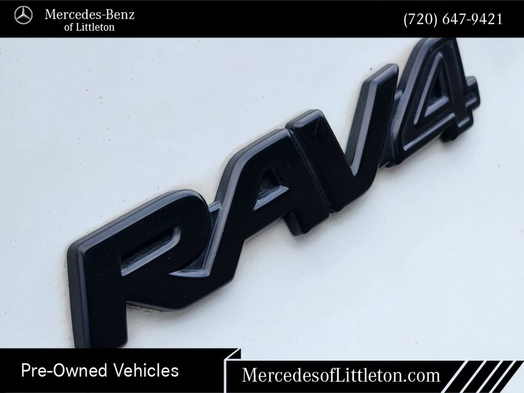 Used 2020 Toyota RAV4 XLE w/ All Weather Liner Package FWD image 11
